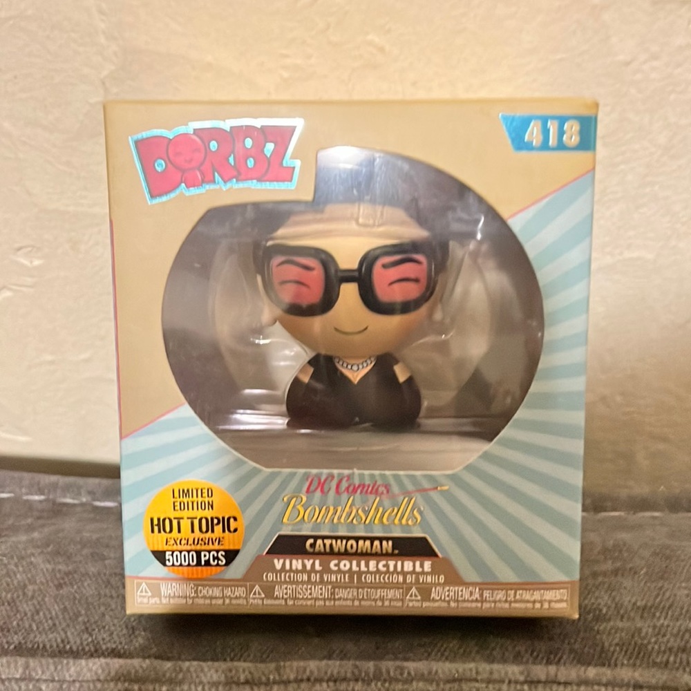 DC Catwoman bombshell Funko